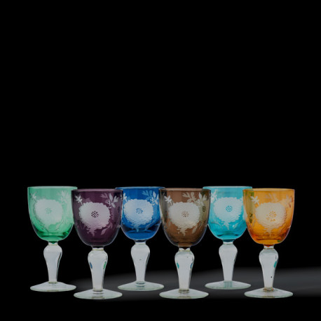 6 Assorted colored and geometric pattern wine glasses