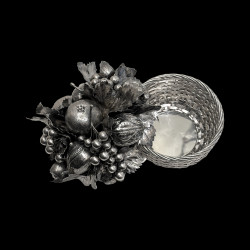 Corbeille ornée de fruits en argent sterling 925 signée Buccellati.