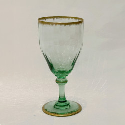 Verre à eau teinté vert clair bord flammé or, Daum manufacture de Nancy, Circa 1900