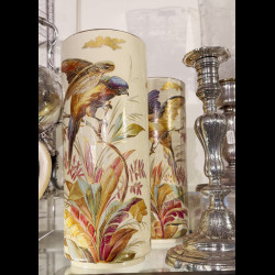 Rare paire de vases en faïence fine, Manufacture Creil & Montereau, vers 1876-1884