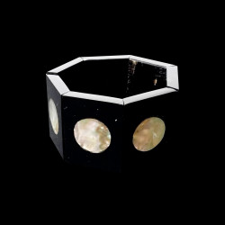 Napkin ring in horn and abalone